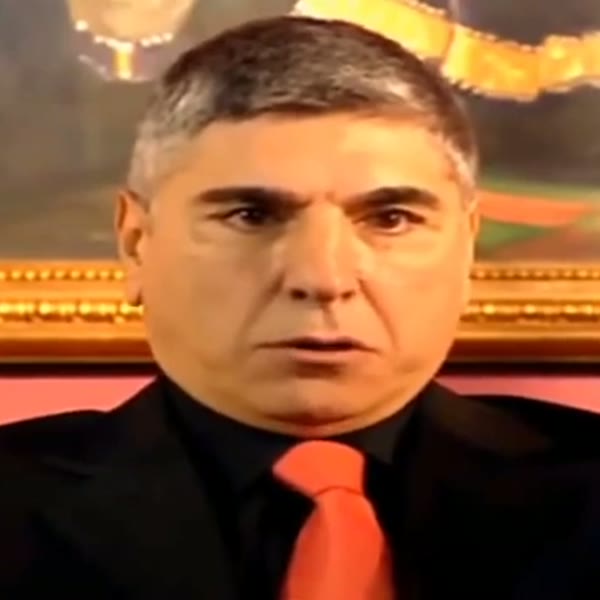karahanlı sadakatini takdir ediyor