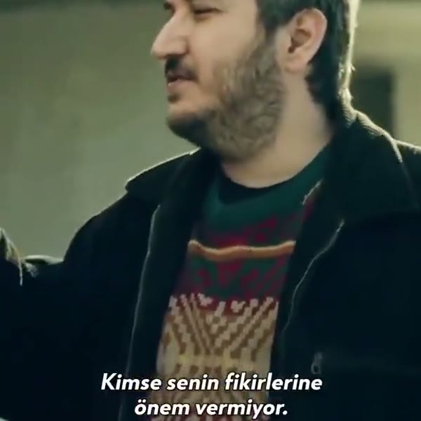 kimse senin fikirlerine önem vermiyo
