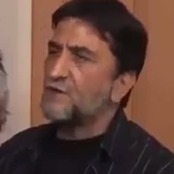 şu iti vuracak vatan evladı yok mu