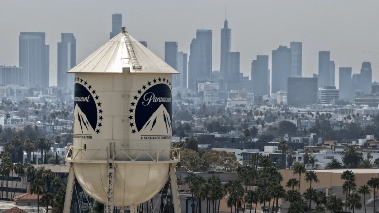 Paramount-Warner Bros. birleşmesine mahkemeden geçici fren