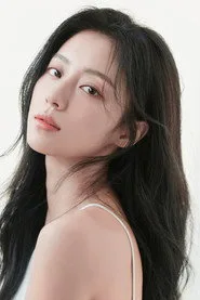 강민아
