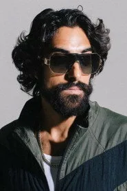 Eman Esfandi