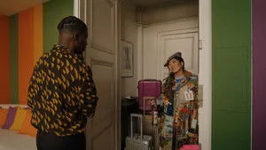 Emily'nin Büyükelçiliğe Gittiği Bölüm